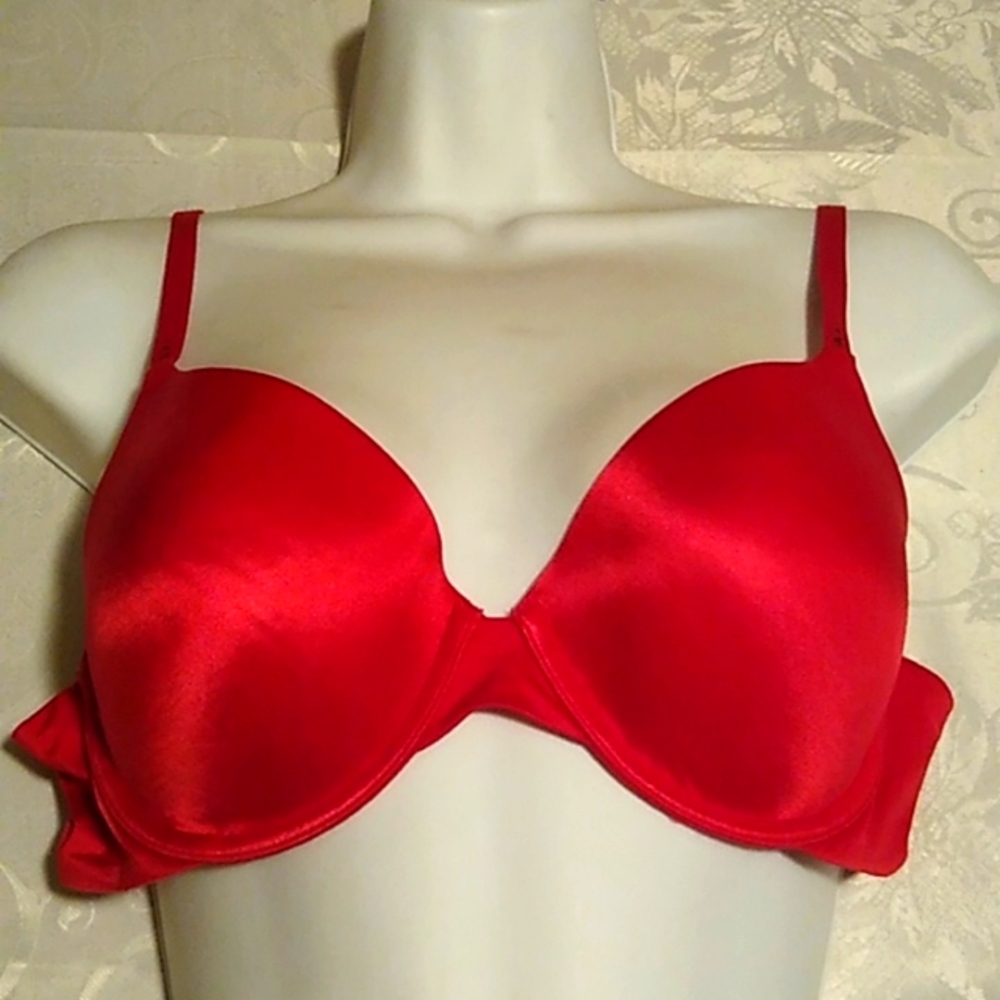 Victoria's Secret Biofit Bra 36B Padded Full coverage red color